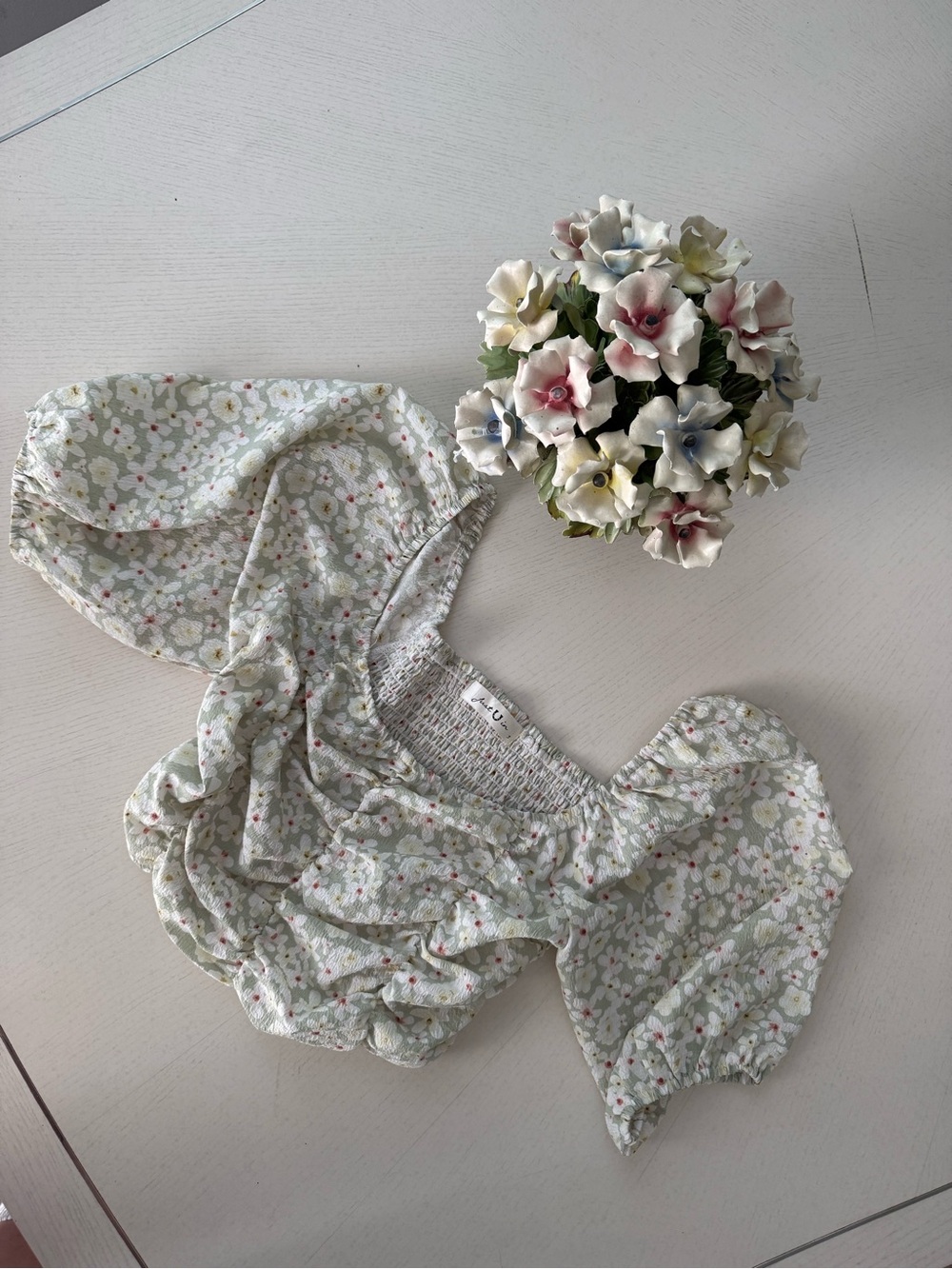 Smocked Floral Puff Sleeve Top - Light Sage Green